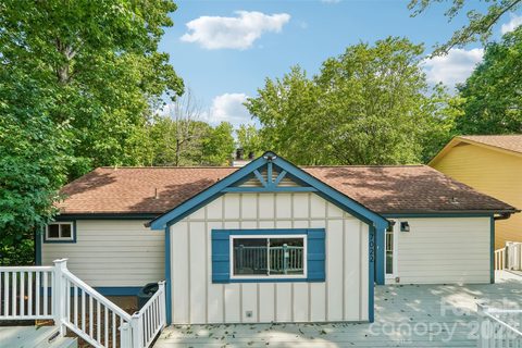 Homes in Tega Cay, Fort Mill