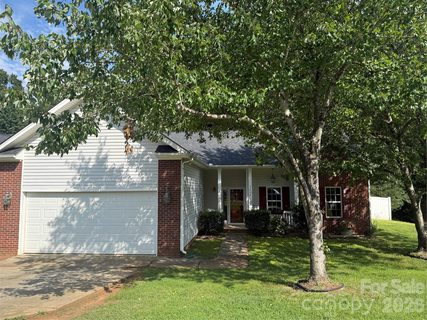 7632 Free Bird Avenue pending home in Rolling Hills, Charlotte, NC