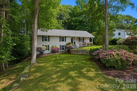 4242 Garvin Drive pending home in Crater Park, Charlotte, NC