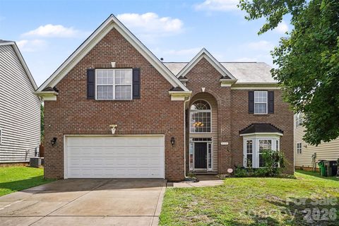 4106 Barclay Forest Drive active home in Old Stone Crossing, Charlotte, NC