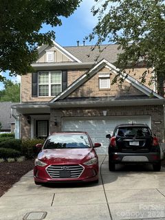16852 Dunaverty Place active home in Ardrey Kell Villages, Charlotte, NC