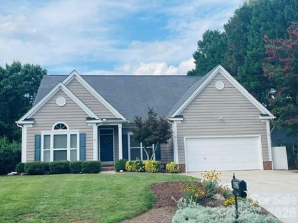 8632 Castlebay Drive active home in Landen Meadows, Charlotte, NC