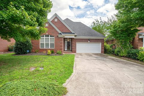 5308 Old Course Drive pending home in Old Course, Cramerton, NC
