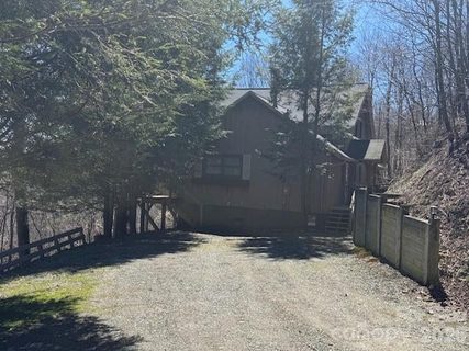 44 Buck House Road