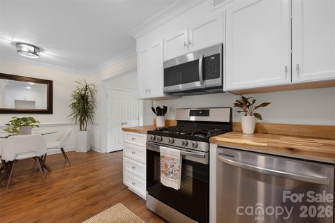 3520 Colony Road pending home in Trianon, Charlotte, NC