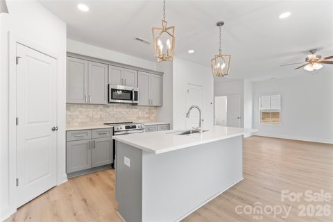 1595 Solitude Court active home in Peacewood, Kannapolis, NC