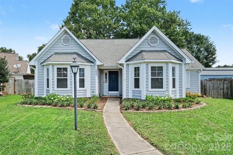 5002 Morning Dew Lane pending home in Meadow Glen, Monroe, NC