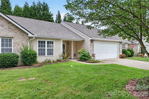 123 Lanceford Circle pending condo in Stafford Hills, Fletcher, NC
