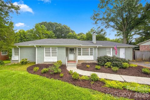 Homes in Meadowbrook Forest, Charlotte