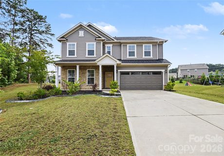 15020 Sycamore Crossing Court active home in Heron Park, Charlotte, NC