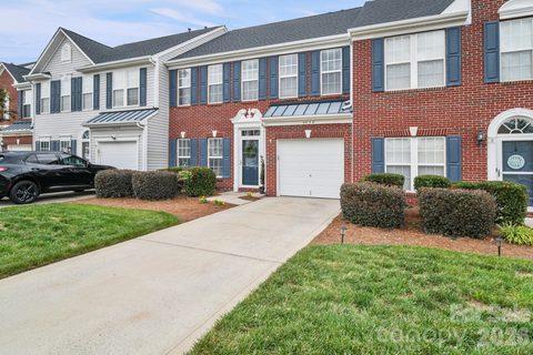 4032 Holly Villa Circle pending townhome in Holly Park, Indian Trail, NC
