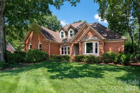 12818 Darby Chase Drive active home in Providence Crossing, Charlotte, NC