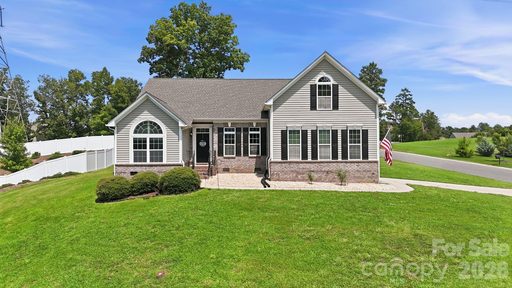 4851 Summerside Drive active home in Somerset At Autumn Cove, Clover, SC