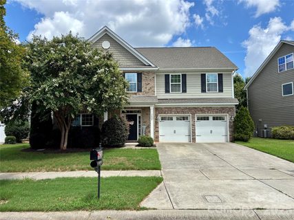 3829 Franklin Meadows Drive active home in Franklin Meadows, Matthews, NC