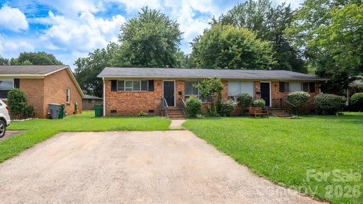 4926 Malibu Drive active multi-family property in Lake Plaza, Charlotte, NC