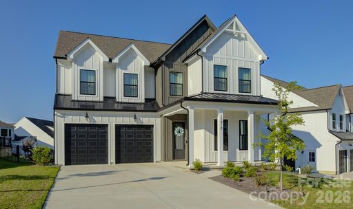 17910 Wilbanks Drive active home in Saybrooke, Charlotte, NC