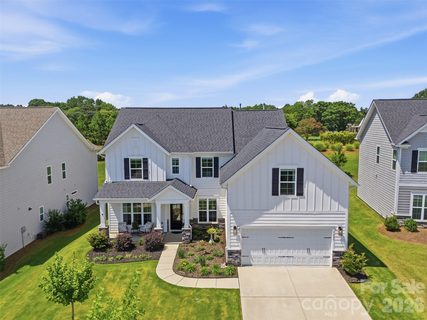 7025 Kingfisher Way pending home in McLean Overlake, Belmont, NC