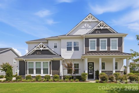 510 Meadow Ridge Drive active home in McLean - South Shore, Belmont, NC