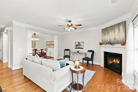 A home in Beacon Knoll Villas