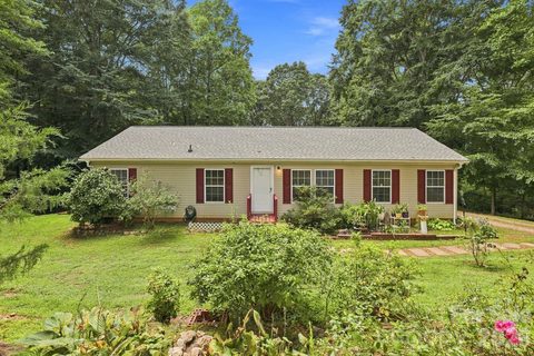 175 Riverfield Drive active home in Ridgecrest, Statesville, NC