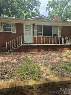 9 Fleetwood Drive active home in Fleetwood, Concord, NC