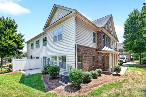 Homes in Riviera, Charlotte