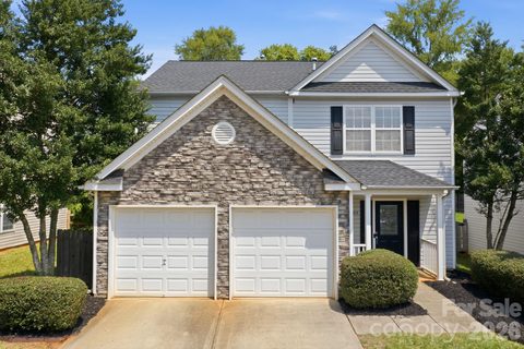 10404 Haddington Drive active home in Highland Creek, Charlotte, NC