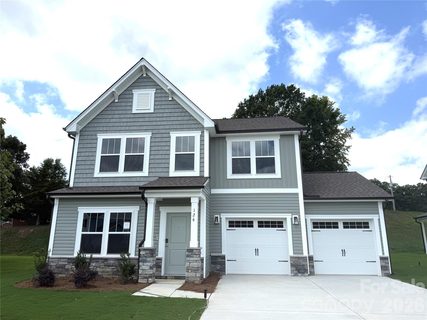 126 Pembroke Way active home in Morrow Brook, Albemarle, NC