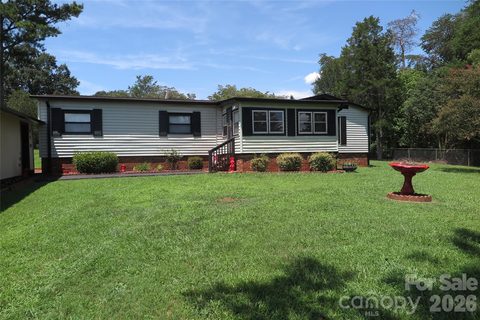 1042 Bexley Lane active home in Lincoln View, Lincolnton, NC