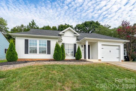 Homes in Chadbury, Concord