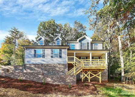 2595 Henry Falls Drive pending home in Old River Falls, Hickory, NC
