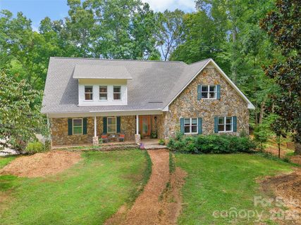 Homes in Crow Creek Acres, Waxhaw