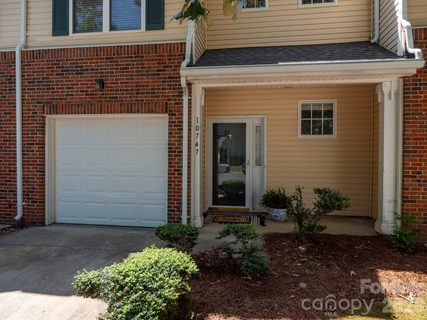 10747 Essex Hall Drive active home in Princeton At Southampton, Charlotte, NC