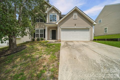 8246 Weeping Fig Lane active home in Kingstree, Charlotte, NC