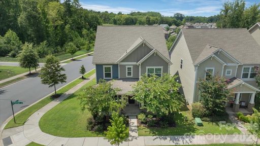 15505 Davidson East Drive active home in Davidson East, Davidson, NC