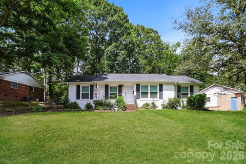 6424 Springfield Drive active home in Idlewild, Charlotte, NC
