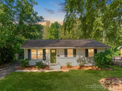 3032 Edsel Place active home in Meadowood, Charlotte, NC