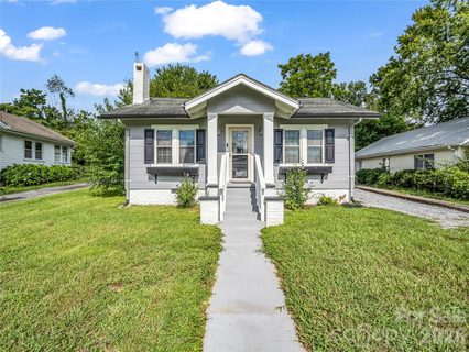116 Beverly Avenue active home in J H Maxwell, Hendersonville, NC