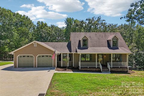 Homes in Willow Pond, Columbus