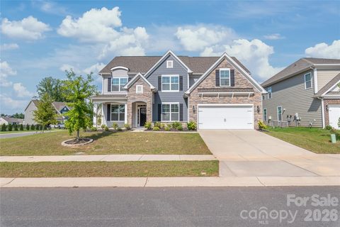 5703 Casper Drive active home in The Vineyards On Lake Wylie, Charlotte, NC