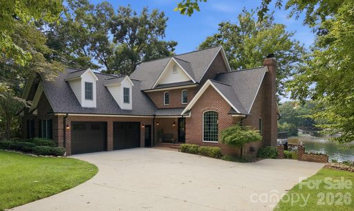 131 Long Cove Lane active home in Pinnacle Shores, Mooresville, NC
