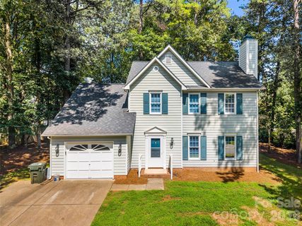 2708 Kirkholm Drive pending home in The Heathers, Matthews, NC