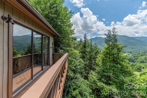 73 Mountain Breeze Drive active home in The Overlook, Maggie Valley, NC