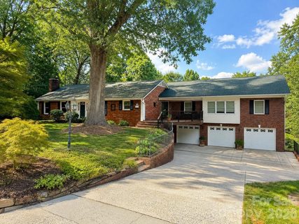 250 36th Avenue active home in Miller Estates, Hickory, NC