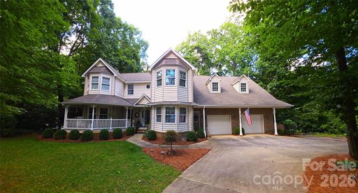 4721 Kuykendall Road active home in Providence Plantation, Charlotte, NC