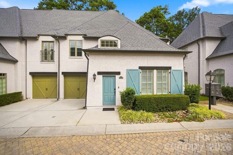 8813 Provence Village Lane active townhome in Provence On Providence, Charlotte, NC