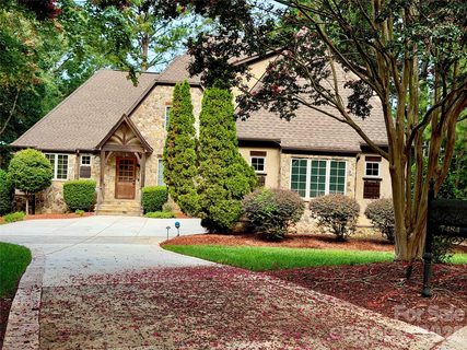 7484 Cottonwood Drive active home in Lakewood, Denver, NC