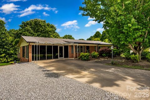 201 Sigmon Road pending home in Suburban Acres, Statesville, NC