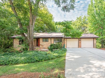 6211 Providence Court pending home in Freedom Acres, Concord, NC