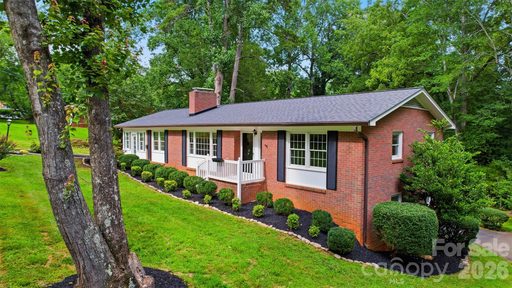 401 S East End Avenue active home in Sunrise Hills, Statesville, NC